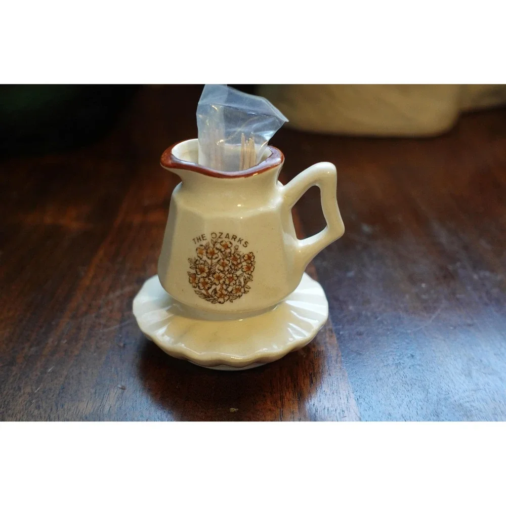 Vintage pottery mini bud vase the Ozarks‎ theme pottery toothpick holder